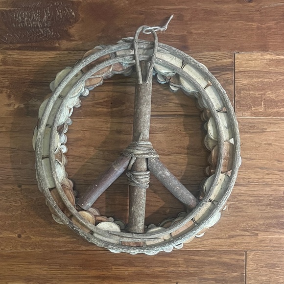 Rustic Wooden Peace Sign Wreath - Picture 2 of 2